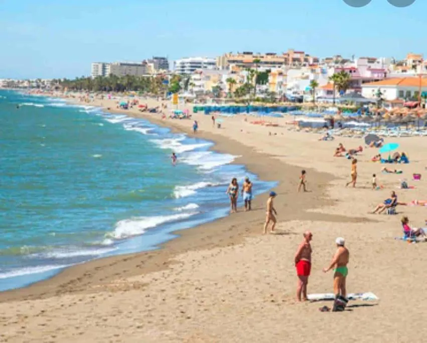 Magnifico Apartamento En La Carihuela, Torremolino 토레몰리노스 아파트